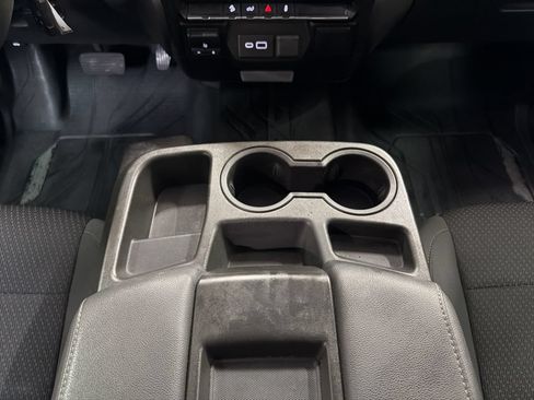 Used 2021 Chevrolet Silverado 1500 Custom Trail Boss AWD/4WD image 19