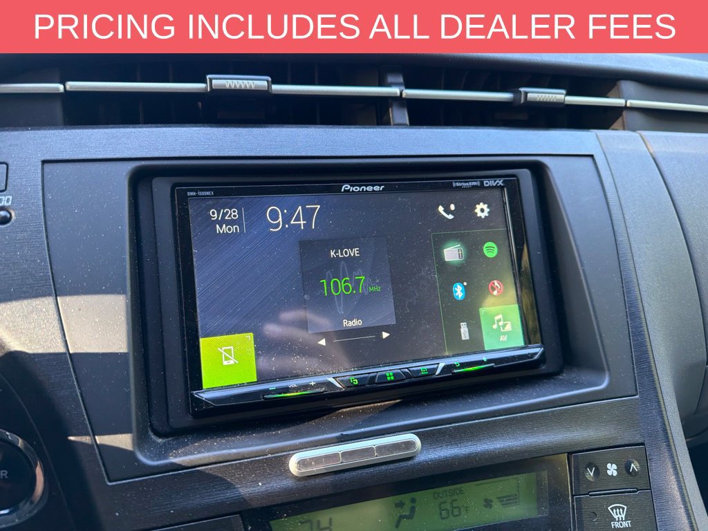 Used 2011 Toyota Prius Three w/ Navigation Pkg FWD image 10