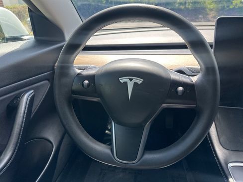 Used 2021 Tesla Model 3 Long Range AWD/4WD image 31