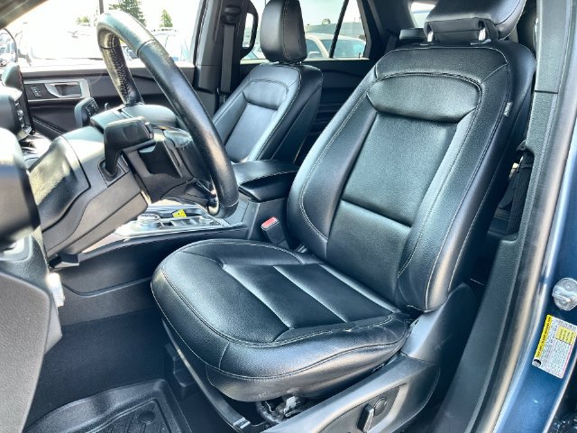 Used 2020 Ford Explorer XLT w/ Equipment Group 202A AWD/4WD image 21