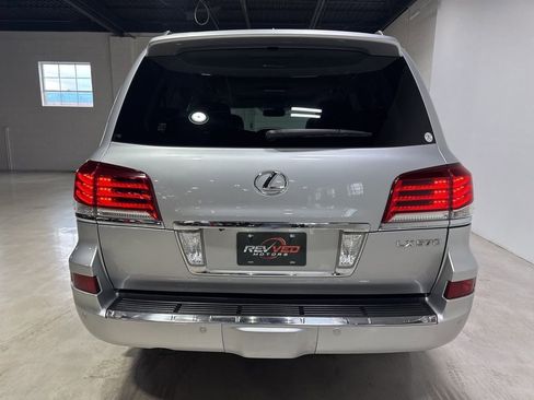 Used 2014 Lexus LX 570 4WD image 6