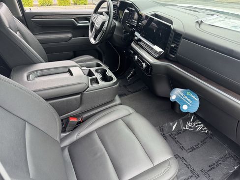 Used 2025 GMC Sierra 1500 SLT image 22