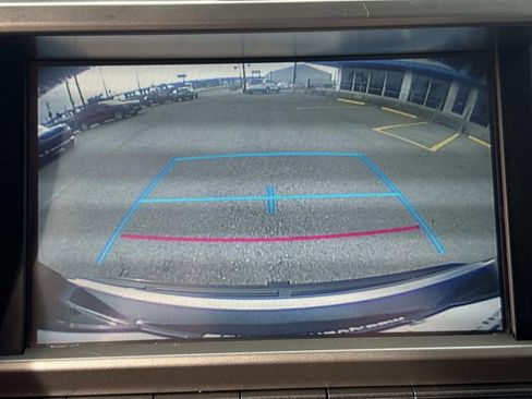 Used 2018 Lexus GX 460 image 26