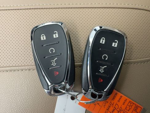 Certified 2023 Chevrolet Traverse Premier image 31