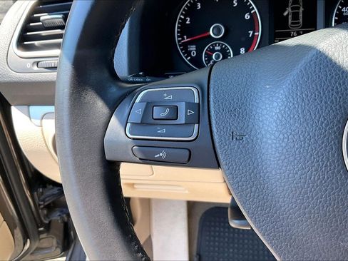 Used 2014 Volkswagen Eos Komfort FWD image 17