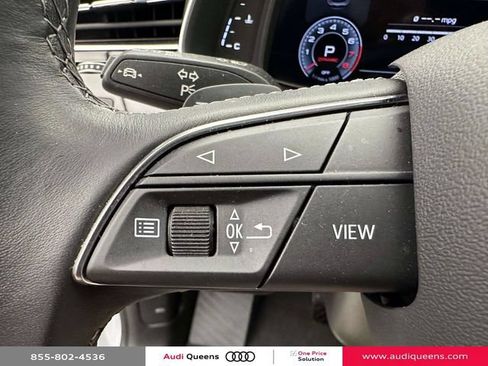 Used 2023 Audi Q8 Premium Plus w/ Premium Plus Package AWD/4WD image 32