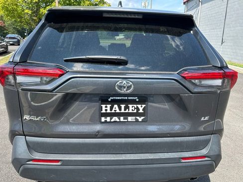 Used 2025 Toyota RAV4 LE FWD image 5