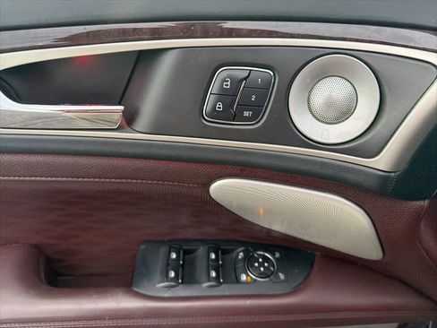 Used 2018 Lincoln MKZ Black Label w/ Technology Package image 25