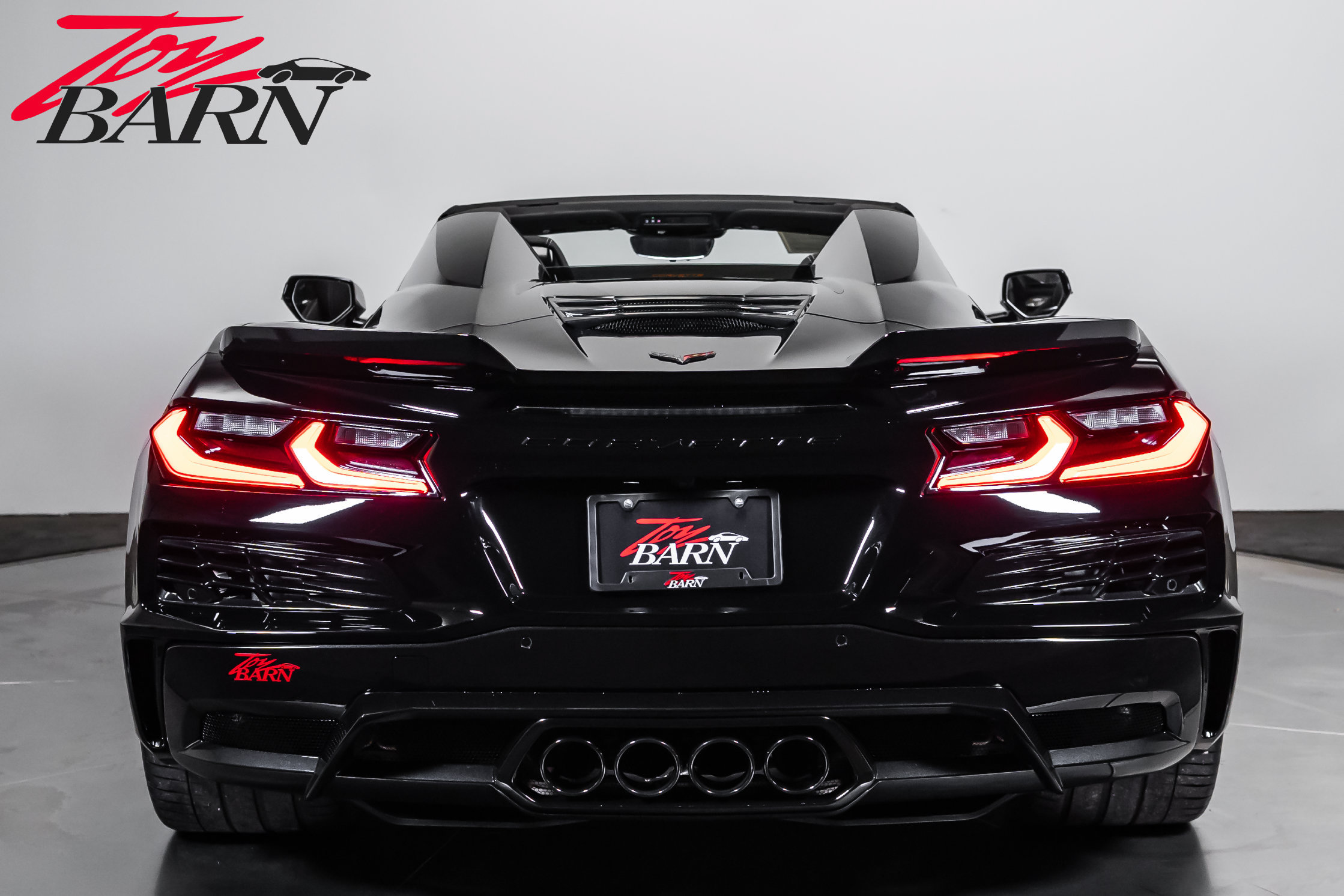 Used 2026 Chevrolet Corvette Z06 w/ Stealth Interior Trim Package RWD image 4
