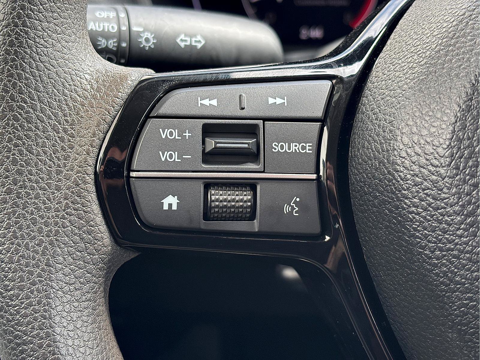 Certified 2025 Honda Civic LX image 27