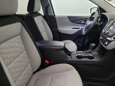 Used 2020 Chevrolet Equinox LS w/ LPO, Cargo Package FWD image 21