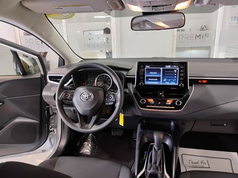 Used 2020 Toyota Corolla LE FWD image 87