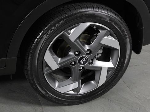 Certified 2024 Hyundai Venue SEL FWD image 13