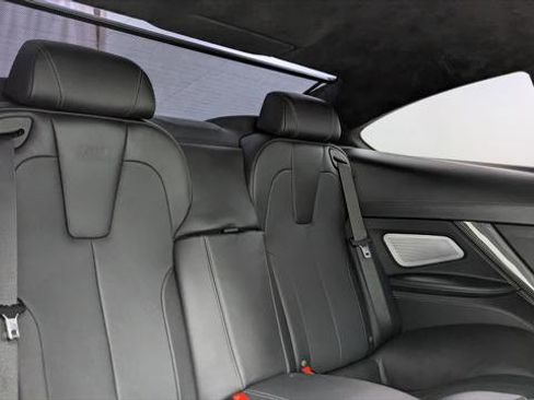 Used 2017 BMW M6 Coupe image 12