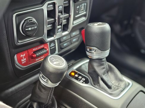 New 2026 Jeep Wrangler Unlimited Sport AWD/4WD image 16