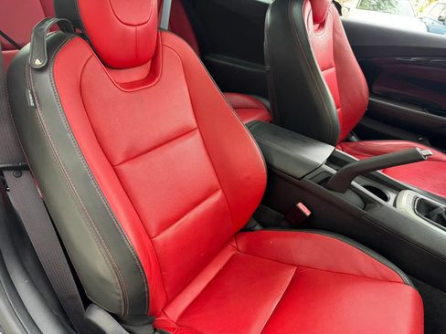 Used 2015 Chevrolet Camaro SS w/ Commemorative Special Edition RWD image 32