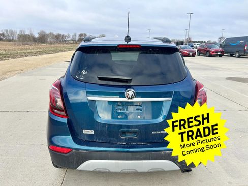 Used 2020 Buick Encore Preferred image 3