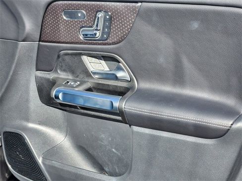 Certified 2026 Mercedes-Benz GLB 250 4MATIC image 21