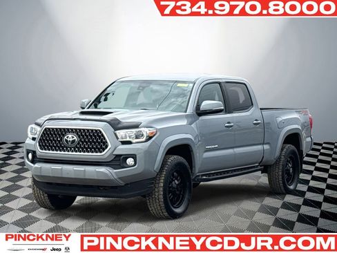 Used 2019 Toyota Tacoma TRD Sport image 1