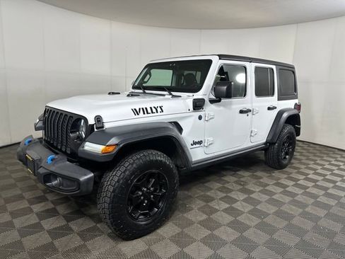 Used 2023 Jeep Wrangler Unlimited w/ Cold Weather Group image 7