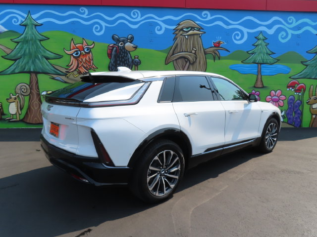 Certified 2024 Cadillac Lyriq Sport AWD/4WD image 4