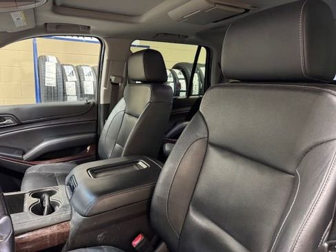 Used 2018 GMC Yukon SLT image 6