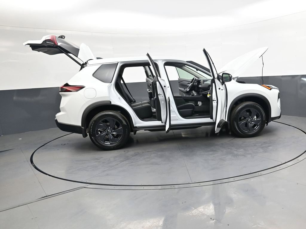 Certified 2026 Nissan Rogue SV FWD image 50