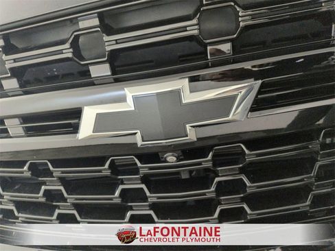 Used 2024 Chevrolet Tahoe Z71 w/ Luxury Package image 32