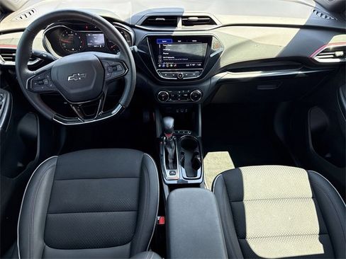 Used 2023 Chevrolet TrailBlazer RS w/ Convenience Package image 16