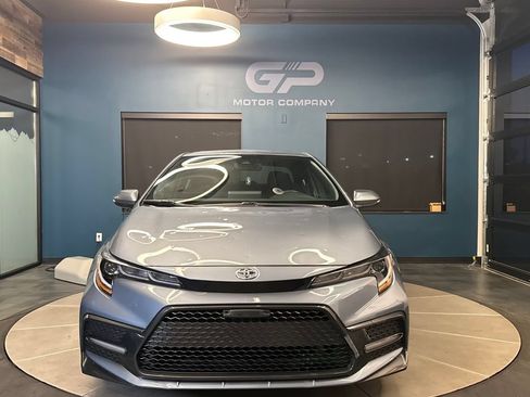 Used 2022 Toyota Corolla SE w/ SE Premium Package FWD image 8