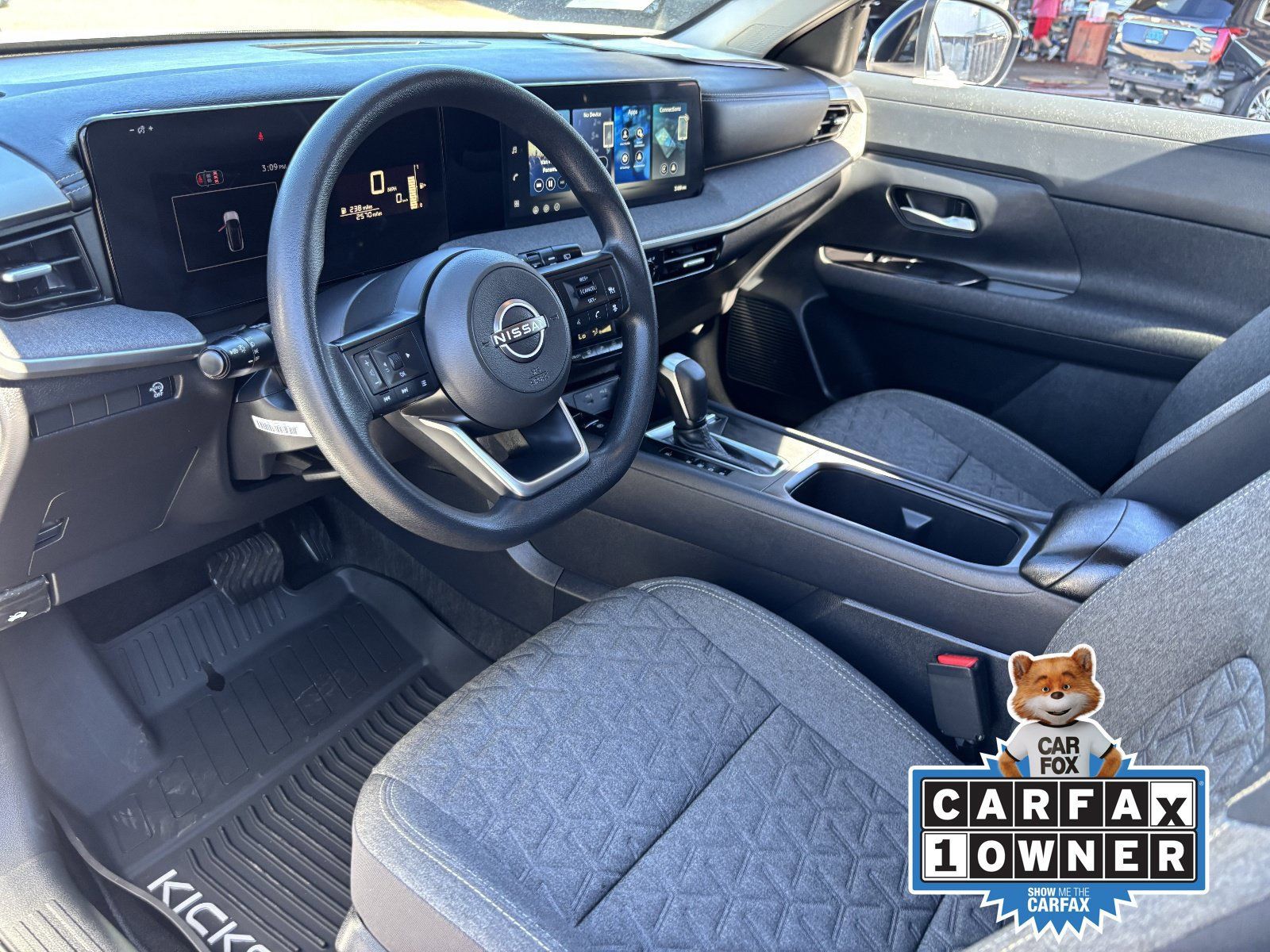 Certified 2026 Nissan Kicks SV FWD image 18
