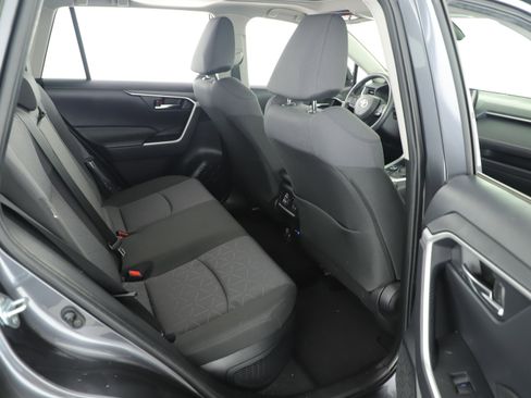 Used 2022 Toyota RAV4 XLE w/ Convenience Package image 20