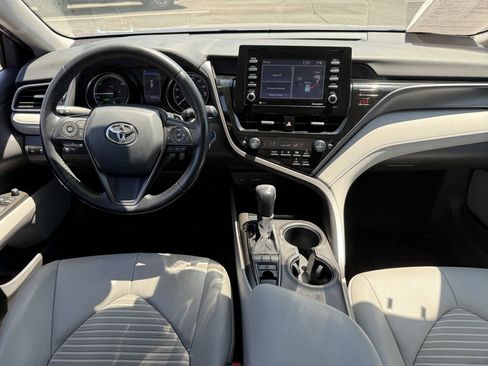 Used 2022 Toyota Camry SE image 20