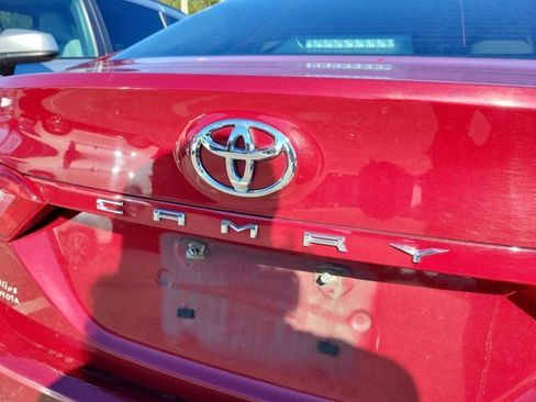 Used 2020 Toyota Camry LE image 11