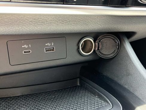 Used 2022 Nissan Rogue SV FWD image 37