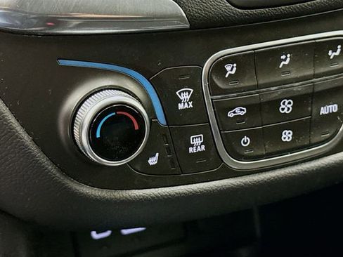 Used 2019 Chevrolet Equinox LT AWD/4WD image 21