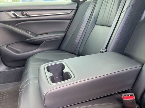 Used 2022 Honda Accord Sport Special Edition image 11