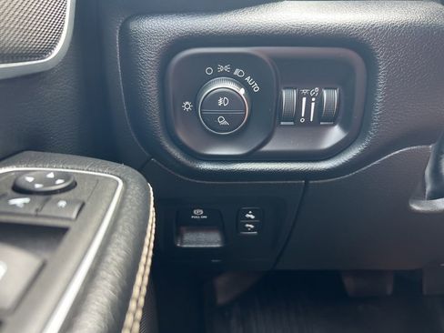 Used 2022 RAM 1500 Laramie image 21