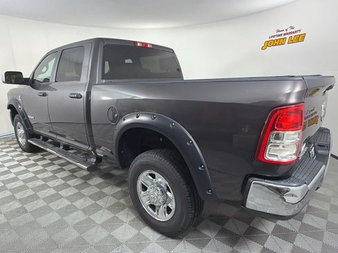 Used 2022 RAM 2500 Big Horn AWD/4WD image 3