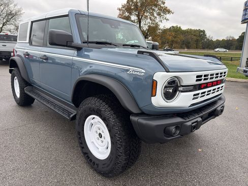 New 2025 Ford Bronco Heritage Edition image 3
