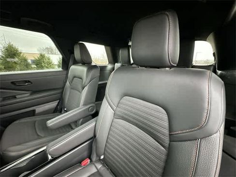 Used 2024 Nissan Pathfinder Rock Creek image 15