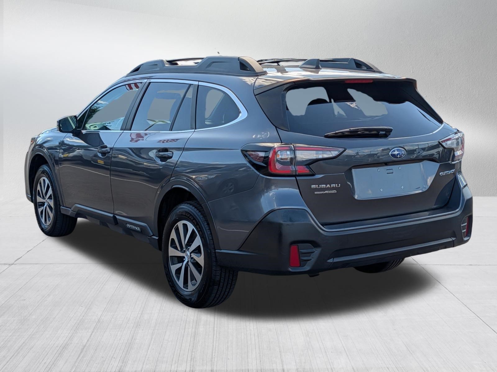 Used 2022 Subaru Outback Premium AWD/4WD image 5