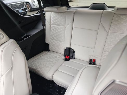 Used 2026 Cadillac Escalade V AWD/4WD image 22
