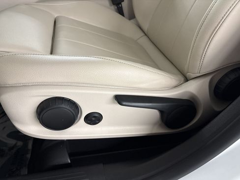 Used 2022 Mercedes-Benz GLB 250 image 15