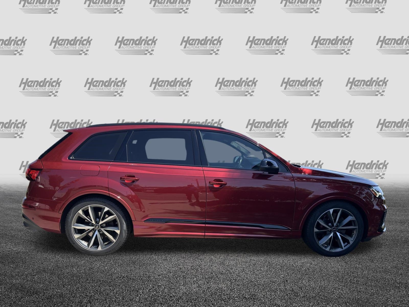 Certified 2023 Audi SQ7 Premium Plus AWD/4WD image 11