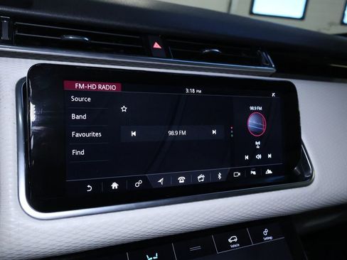 Used 2020 Land Rover Range Rover Velar R-Dynamic S AWD/4WD image 26