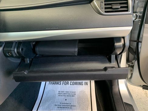 Used 2017 Toyota Camry SE w/ Moonroof Package image 30