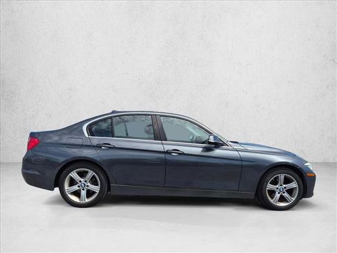 Used 2015 BMW 328i Sedan RWD image 4