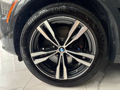 Used 2026 BMW X7 xDrive40i w/ Executive Package AWD/4WD image 8
