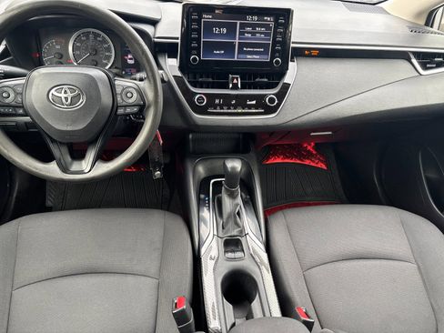 Used 2020 Toyota Corolla LE image 14